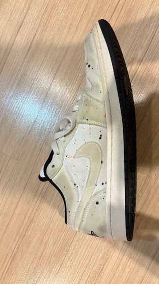 Nike Air Jordan 1 low paint splatter brushstroke swoosh รูปที่ 9