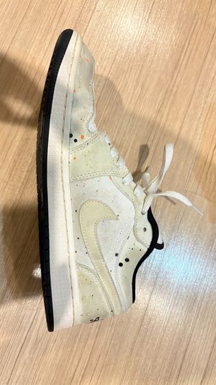 Nike Air Jordan 1 low paint splatter brushstroke swoosh รูปที่ 8