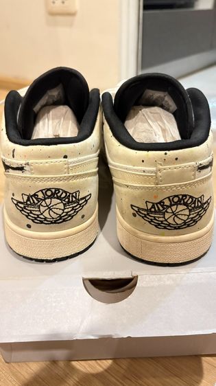 Nike Air Jordan 1 low paint splatter brushstroke swoosh รูปที่ 11