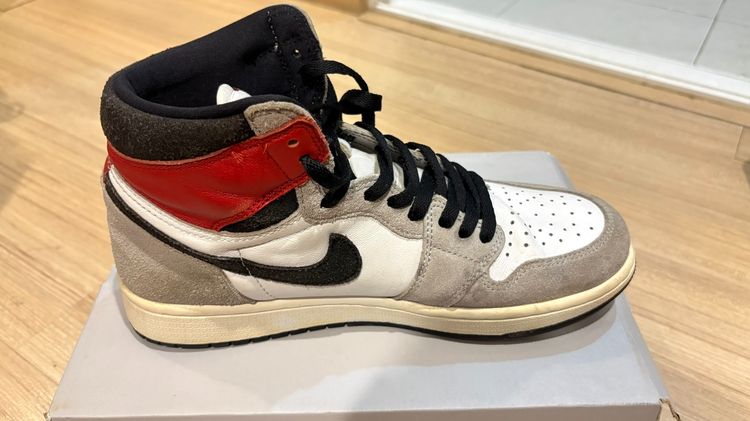 Nike Jordan 1 Retro High Light Smoke Grey รูปที่ 2
