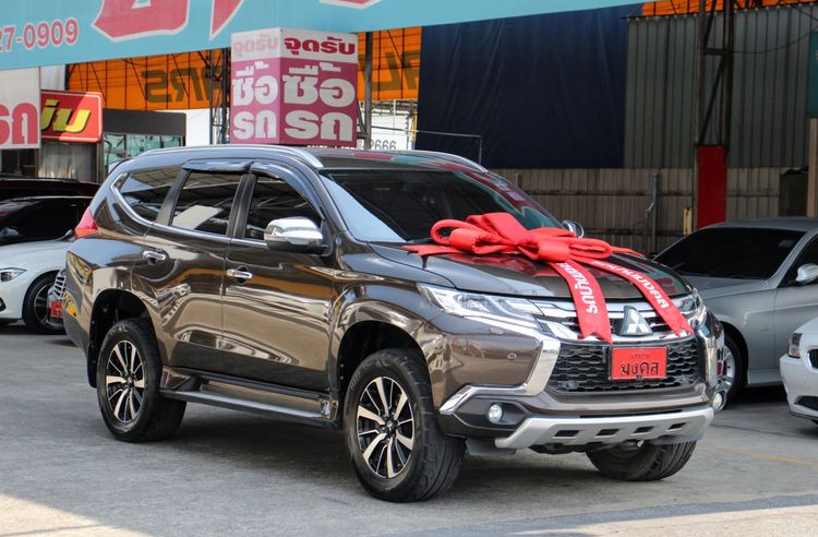 รถ Mitsubishi Pajero Sport 2.4 GT Premium สี น้ำตาล