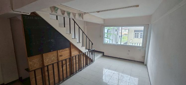 ขายอาคารพานิช3.75ชั้น เสรีไทย72 รูปที่ 2