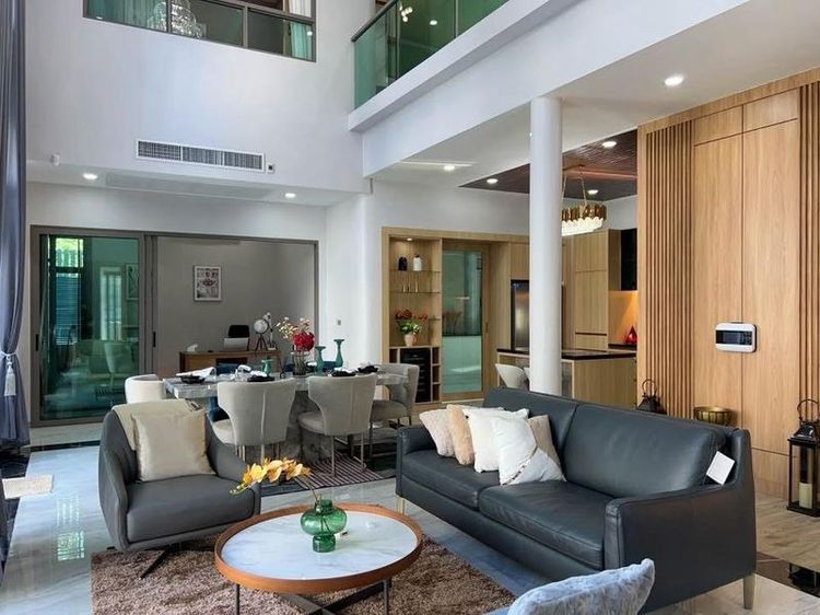 วิลล่า 2 ชั้น สไตล์โมเดิร์น พร้อมสระว่ายน้ำส่วนตัว โครงการ 98 Lakeville Mab Prachan รูปที่ 4