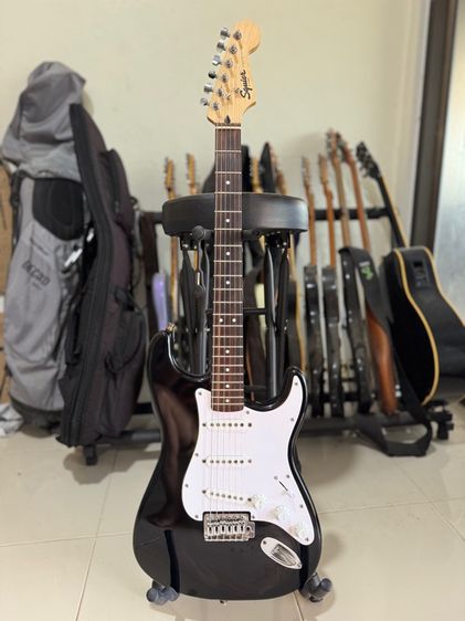 squier guitar