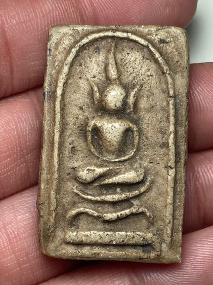 พระสมเด็จนั่งโต๊ะ