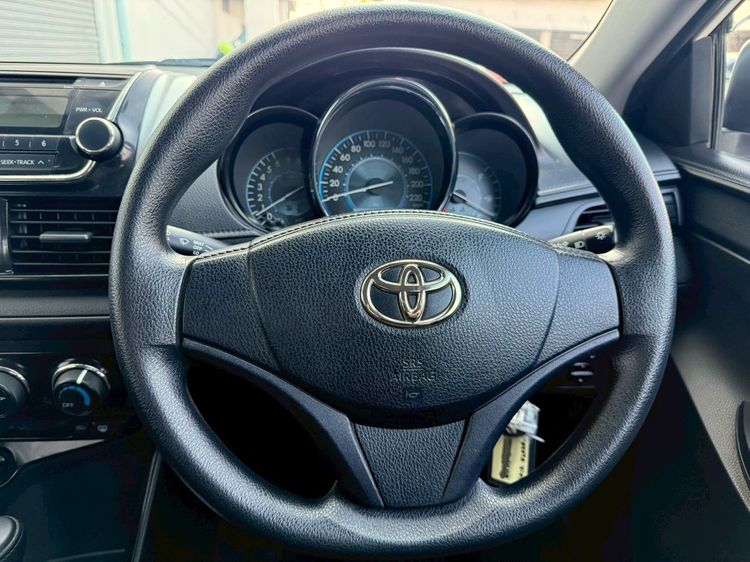 Toyota Vios 2017 1.5 Entry Sedan เบนซิน ไม่ติดแก๊ส เกียร์อัตโนมัติ ขาว รูปที่ 3