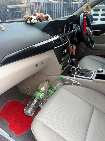 Mercedes-Benz C-Class 2012 C200 CGI Sedan เบนซิน ไม่ติดแก๊ส เกียร์อัตโนมัติ ดำ รูปที่ 4