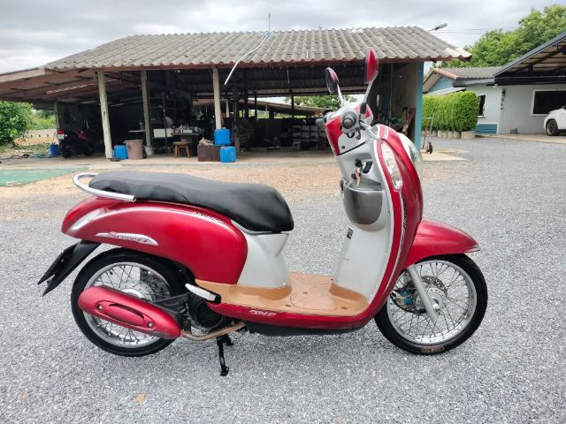 🚨  ขาย Scoopy i ปี57  2013🚨
👑รถเดิมๆ เครื่องดี พร้อมใช้งาน
💰ราคา 21500 บาท
📗เล่มเอกสาร ชุดโอนครบ รถภาษี 69
