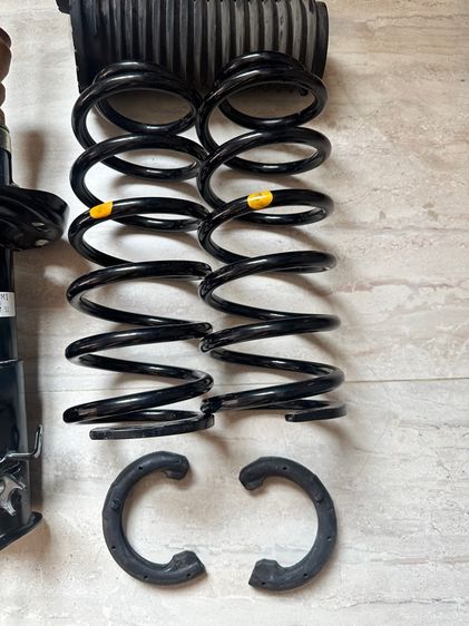 ชุดโช๊คหน้า CIVIC FD 1.8 แยกขายได้ ของแท้ศูนย์ รูปที่ 4