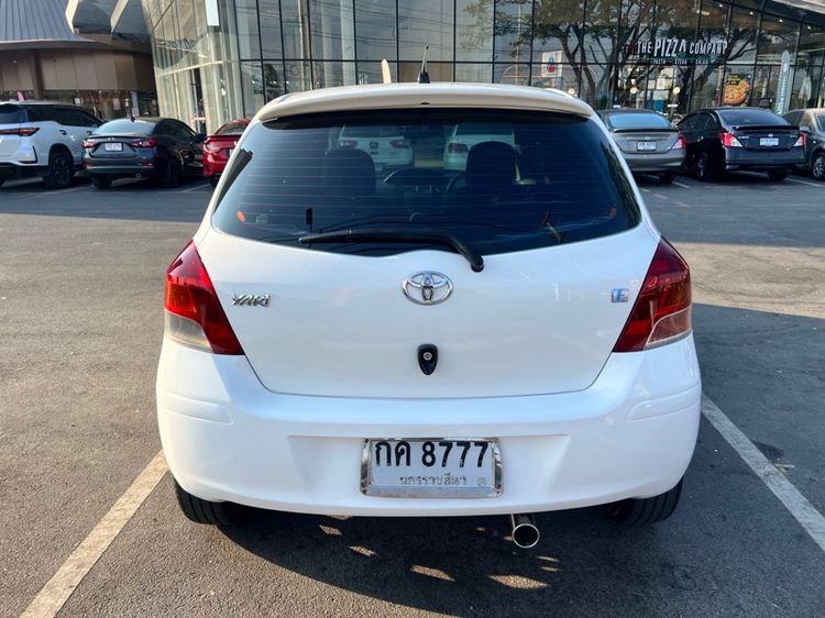 Toyota Yaris 2009 1.5 E เบนซิน ไม่ติดแก๊ส เกียร์อัตโนมัติ ขาว รูปที่ 4