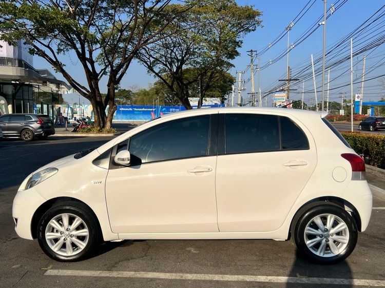 Toyota Yaris 2009 1.5 E เบนซิน ไม่ติดแก๊ส เกียร์อัตโนมัติ ขาว รูปที่ 3