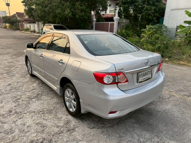 Toyota Altis 2013 1.8 E Sedan เบนซิน ไม่ติดแก๊ส เกียร์อัตโนมัติ เทา รูปที่ 4