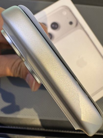 iPhone17Pro 256GB สีขาว เครื่องศูนย์แท้สภาพมือ1 ประกันถึง5กพ70 รูปที่ 3