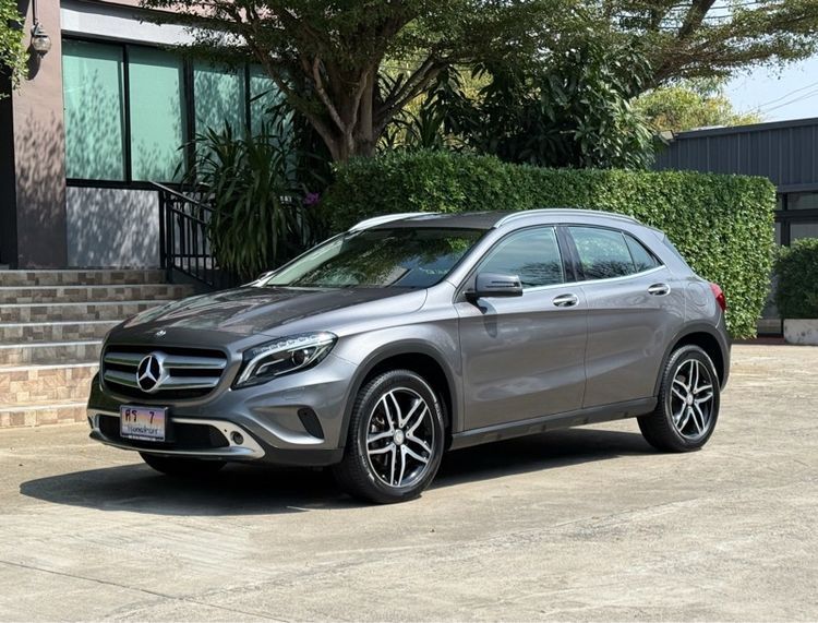 Mercedes-Benz GLA-Class 2017 GLA200 Utility-car เบนซิน ไม่ติดแก๊ส เกียร์อัตโนมัติ เทา รูปที่ 4