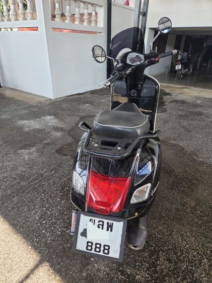 Vาย Vespa GTS 300 สีดำ 2012 รุ่นประกอบที่ อิตาลี รูปที่ 3
