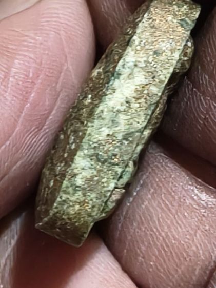 พระผงพรายกุมาร รูปเหมือนหลวงปู่ทิมวัดละหารไร่พิมพ์สามเหลี่ยม รูปที่ 3