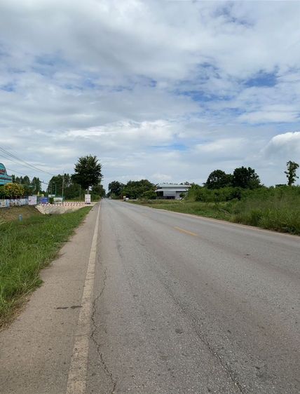 ไม่ใช่ ขายที่ดินเปล่า ติดถนนสายหลัก รูปที่ 2