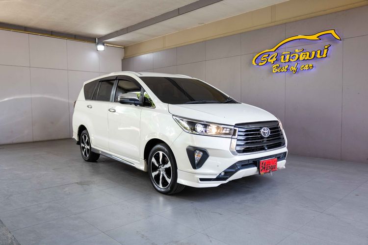 Toyota Innova 2021 2.8 Crysta Premium Utility-car ดีเซล ไม่ติดแก๊ส เกียร์อัตโนมัติ ขาว