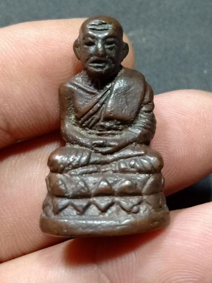 หลวงพ่อทวดวัดช้างไห้ พิมพ์บัวรอบ ก้นลายเซ็น 08 พระบ้านๆน่าบูชา