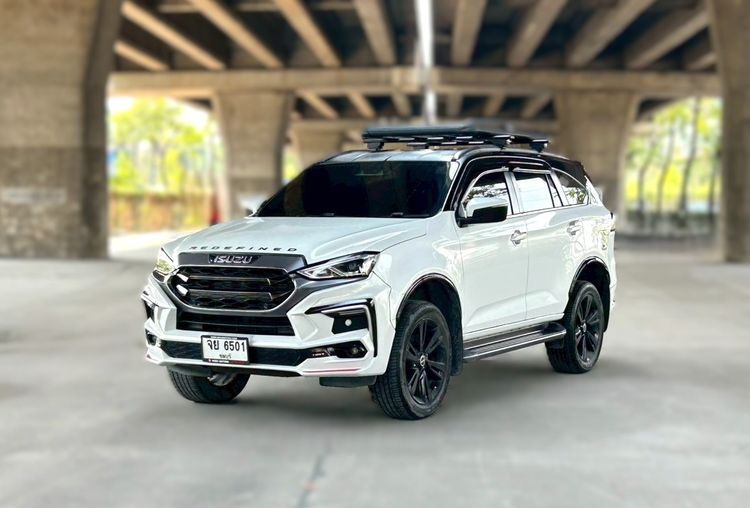 รถ Isuzu MU-X 1.9 Ultimate Phantom Collection สี ขาว