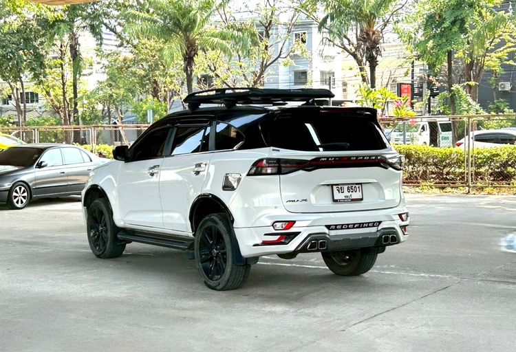 Isuzu MU-X 2023 1.9 Ultimate Phantom Collection Utility-car ดีเซล ไม่ติดแก๊ส เกียร์อัตโนมัติ ขาว รูปที่ 4