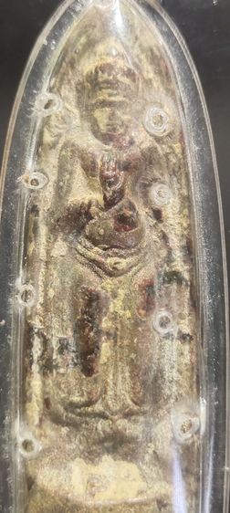 พระร่วงยืนประทานพรหลังลายผ้า เนื้อตะกั่วสนิมแดง รูปที่ 3