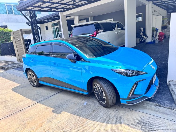 รถ MG MG4 Electric สี ฟ้า