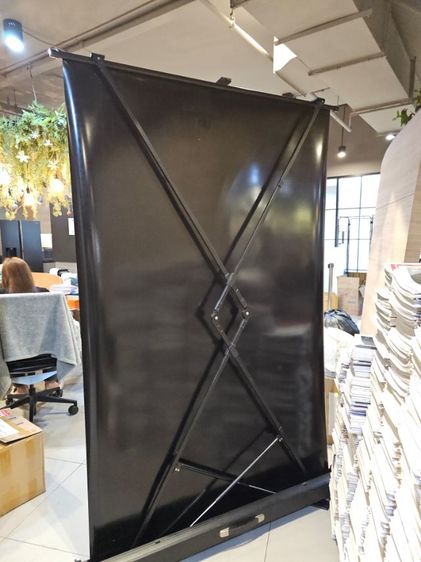 Projecter Screen แบบ Roll-Up สภาพดี รูปที่ 2