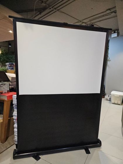 Projecter Screen แบบ Roll-Up สภาพดี รูปที่ 3