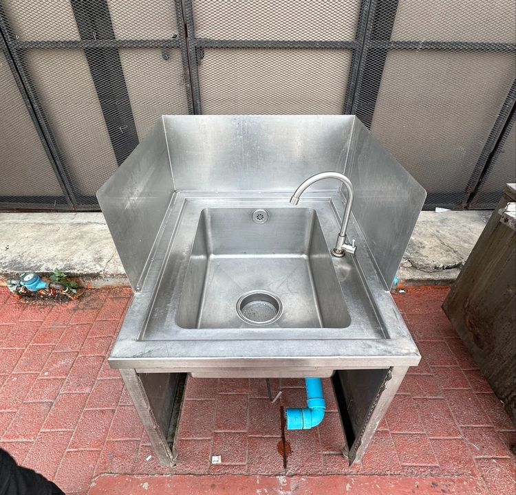 ซิงค์ล้างจานสแตนเลส เกรด 304 ก็อก 1 หัว แบบมีขอบกันกระเด็น รูปที่ 9