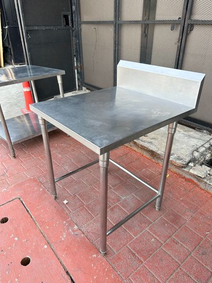 โต๊ะเตรียมสแตนเลส เกรด 304 แบบมีขอบกันกระเด็น (ขนาดกว้าง 70 CM.) รูปที่ 4