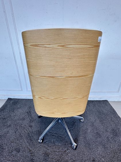 เก้าอี้สำนักงาน หลังสูง เบาะหนังสีขาว ขาสแตนเลส มีล้อเลื่อน  รูปที่ 6