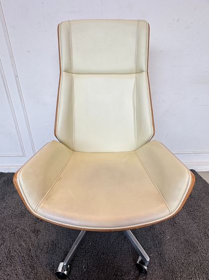 เก้าอี้สำนักงาน หลังสูง เบาะหนังสีขาว ขาสแตนเลส มีล้อเลื่อน  รูปที่ 8