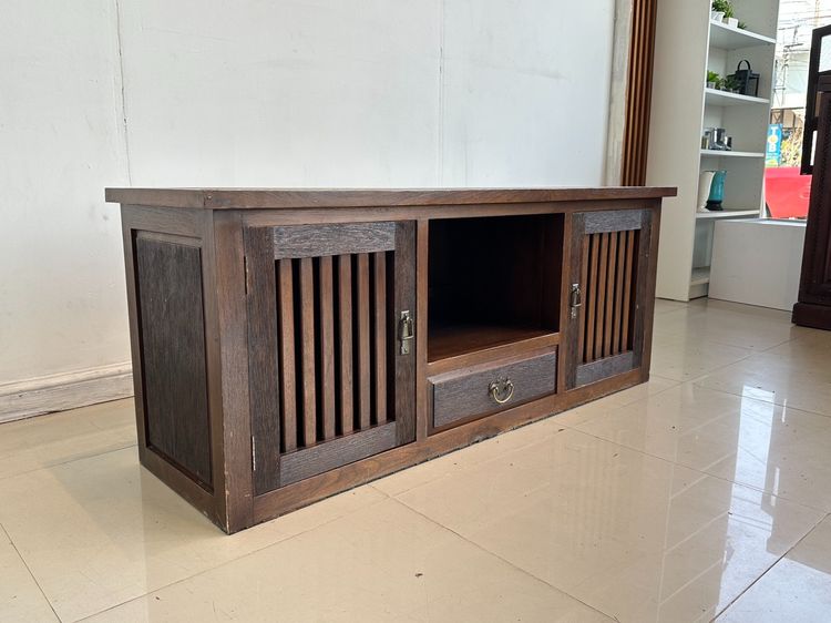 ตู้วางทีวีไม้จริง สไตร์วินเทจ 2 บานเปิด 1 ลิ้นชัก มือจับทองเหลือง รูปที่ 3