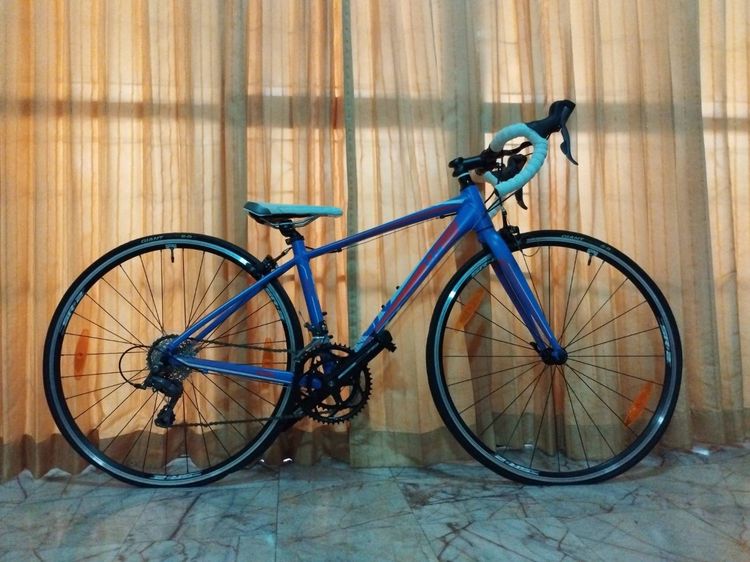 GIANT LIV จักรยานเสือหมอบ ปล่อยต่อ 6,900 บาท