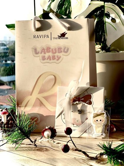 RAVIPA Labubu heart bracelet พร้อมแพ็คเกจ และถุงตามรูป🎀 สร้อยข้อมือ รูปที่ 2