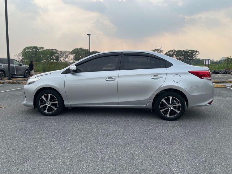 Toyota Vios 2018 1.5 J Sedan เบนซิน ไม่ติดแก๊ส เกียร์อัตโนมัติ เทา รูปที่ 4