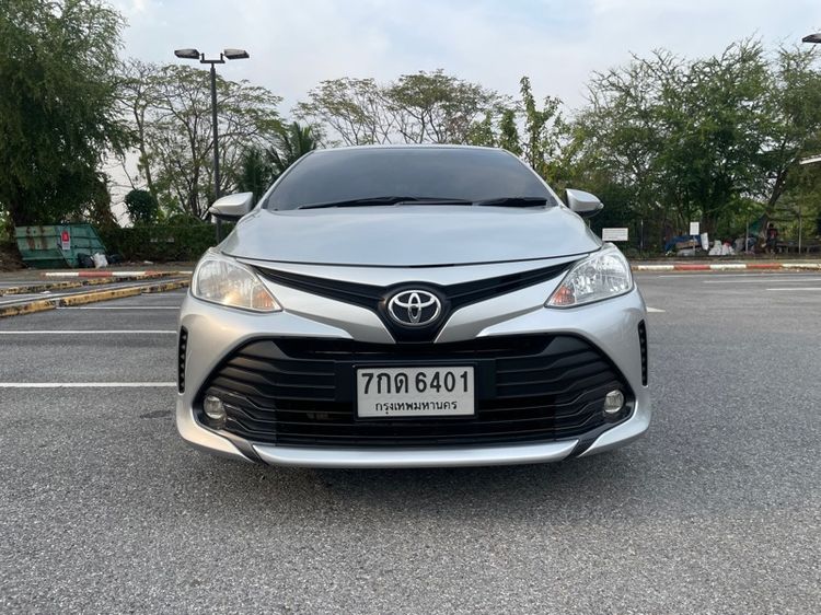 Toyota Vios 2018 1.5 J Sedan เบนซิน ไม่ติดแก๊ส เกียร์อัตโนมัติ เทา รูปที่ 2