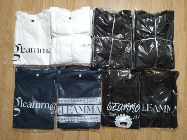 โล๊ะ (ตกตัวละ 30 บาท) เสื้อยือไซส์ S, Xl, Oversize ซื้อเหมา 192 ตัว เท่านั้น ราคา 5,760 บาท