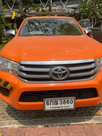 Toyota Hilux Revo 2017 2.4 Prerunner E Plus Pickup ดีเซล เกียร์ธรรมดา ส้ม