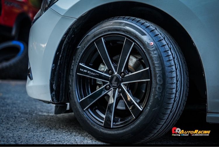 Mazda Mazda 2 2017 1.3 Skyactiv-G Sedan เบนซิน ไม่ติดแก๊ส เกียร์อัตโนมัติ ขาว รูปที่ 4