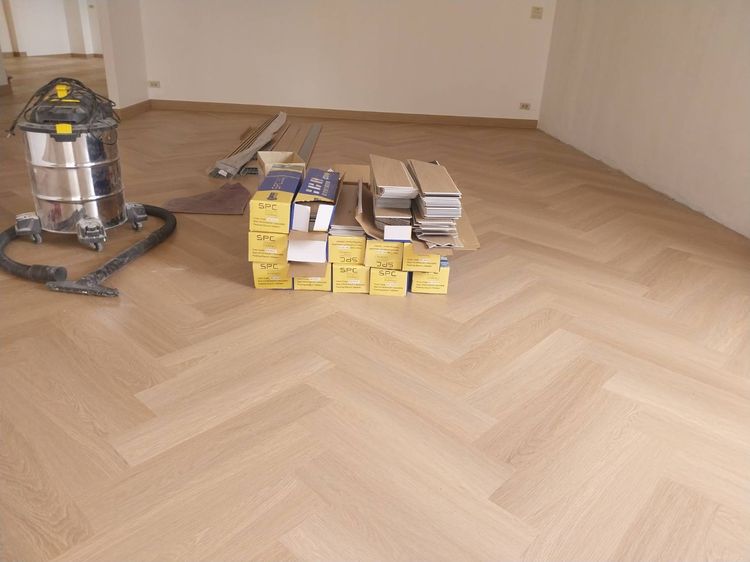 กระเบื้องยางก้างปลา ขายครึ่งราคามีแถมอีก มีล็อตเดียว