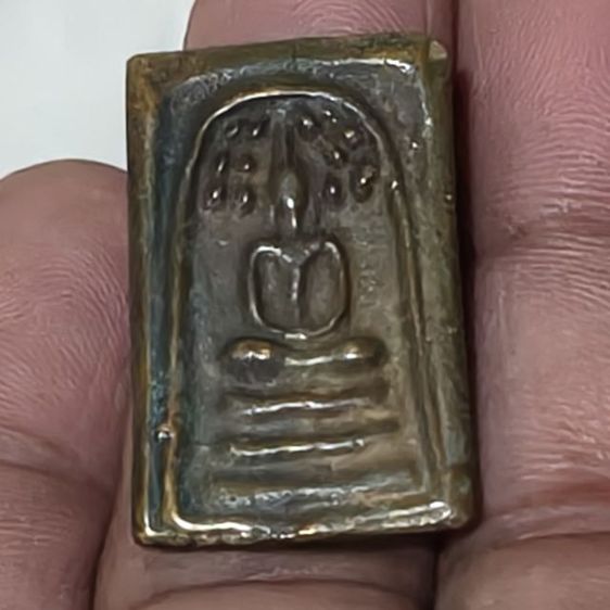 พระสมเด็จหล่อโบราณพิมพ์ปรกโพธิ์หลวงพ่อโบ้ยวัดมะนาว