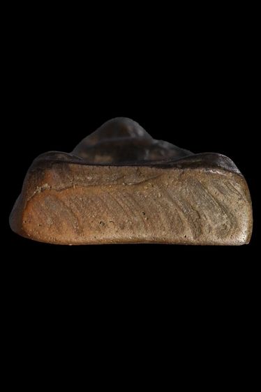 พระเนื้อดินเก่า ฐาน1.6สูง2.5ซ.ม BB 276 รูปที่ 4