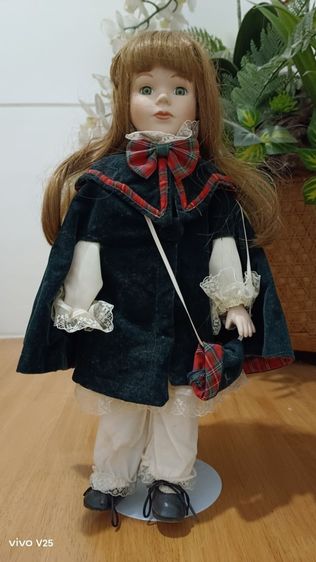 ตุ๊กตาหน้ากระเบื้อง