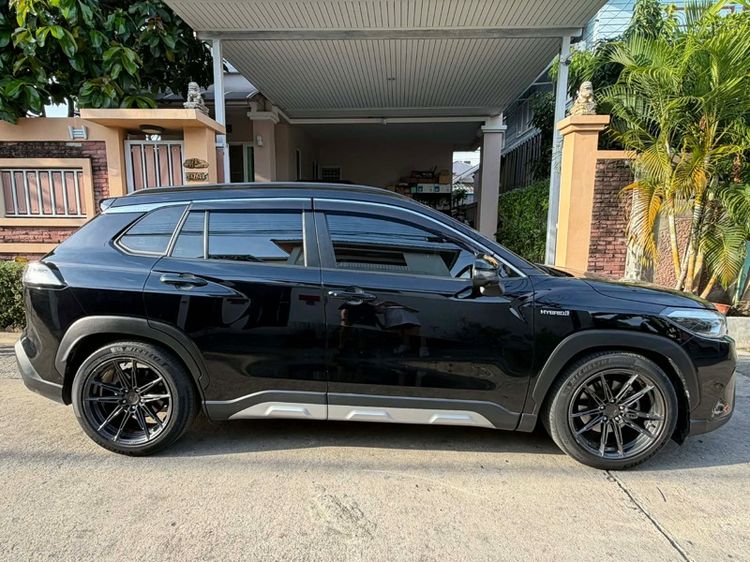 Toyota Corolla Cross 2022 1.8 HEV GR Sport ไฮบริด ไม่ติดแก๊ส เกียร์อัตโนมัติ ดำ รูปที่ 3