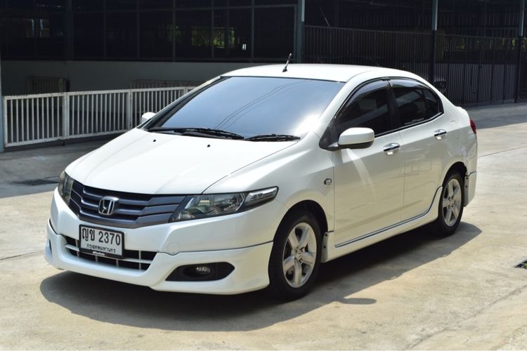 Honda City 2010 1.5 V Sedan เบนซิน ไม่ติดแก๊ส เกียร์อัตโนมัติ ขาว รูปที่ 4