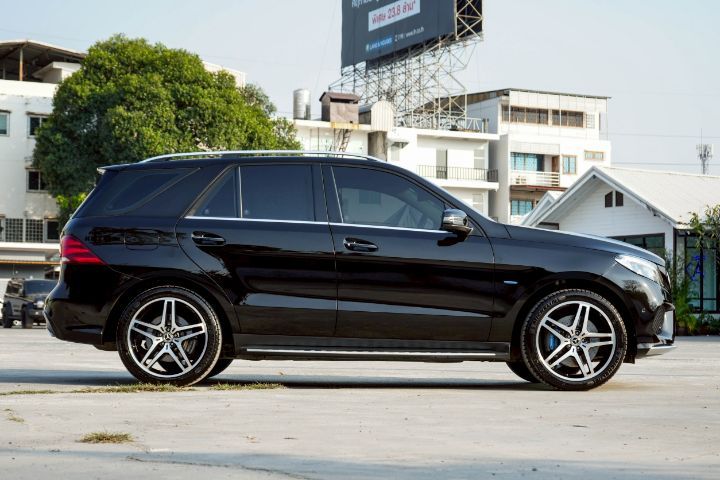 Mercedes-Benz GLE-Class 2018 GLE500 ปลั๊กอินไฮบริด (PHEV) ดำ รูปที่ 3