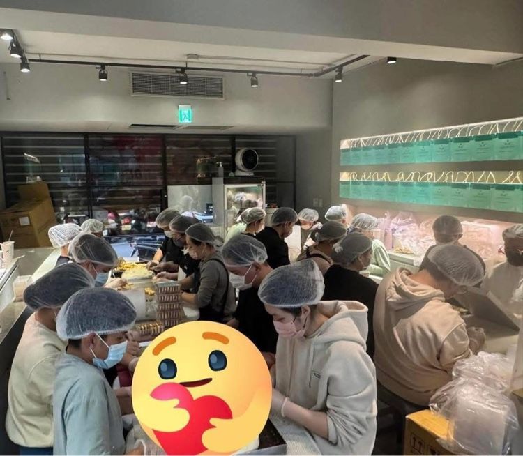 รับหิ้วขนมนูกัตไต้หวันที่ดังที่สุดในตอนนี้ คิวยาวมาก รูปที่ 5