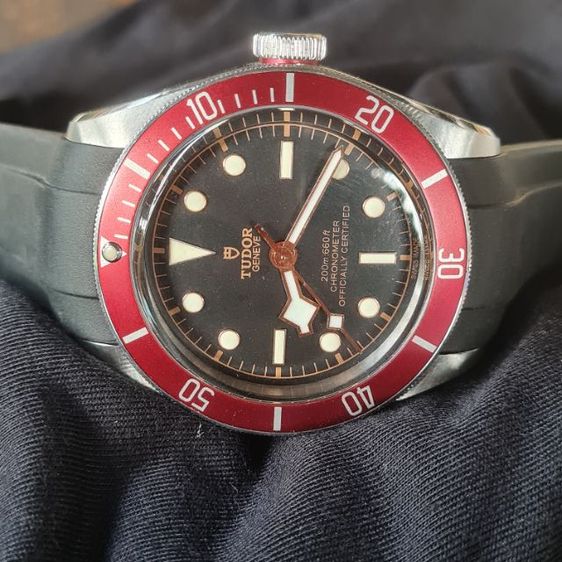 นาฬิกาสวิสดำน้ำ 200เมตร ยี่ห้อ TUDOR รุ่น Black Bay Heritage ref.79230R สภาพสวย รูปที่ 7